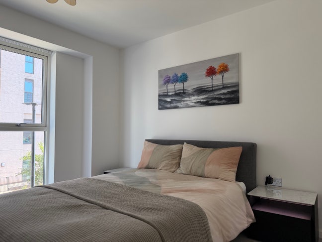 Modern Double Room for Rent – Canning Town, E16 Main Photo