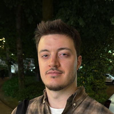 Looking for flatmate(s)/buddy ups Main Photo