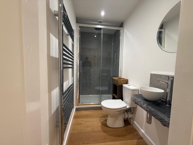 3 separate luxury apartments in one property. Main Photo