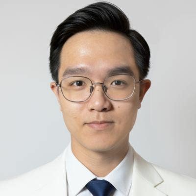 Professional Male seeks a single or double room Main Photo