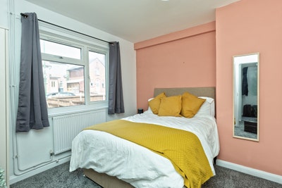 ROOMS 1- 5,16 Wingfield Close, Shrewsbury, SY1 4BH Main Photo