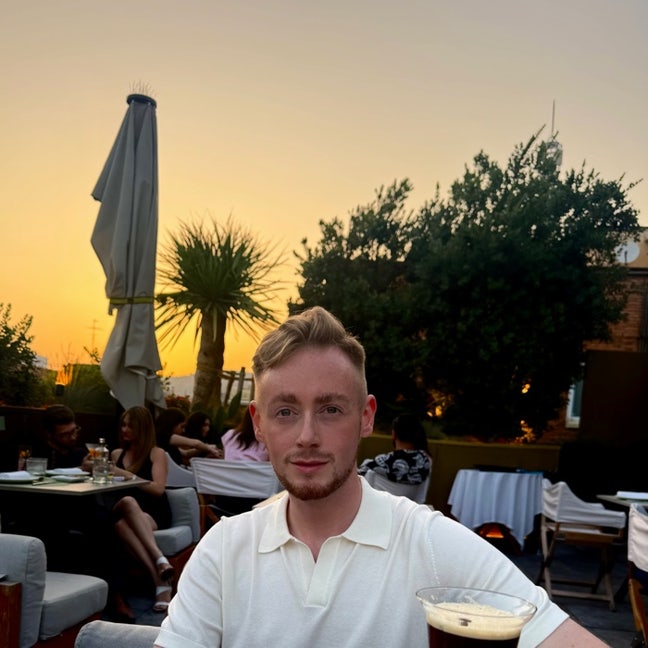 Professional looking for a home! Main Photo