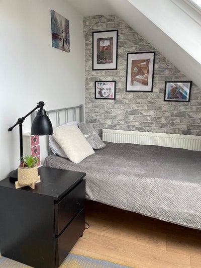 Single room for 1 girl in Kilburn Main Photo