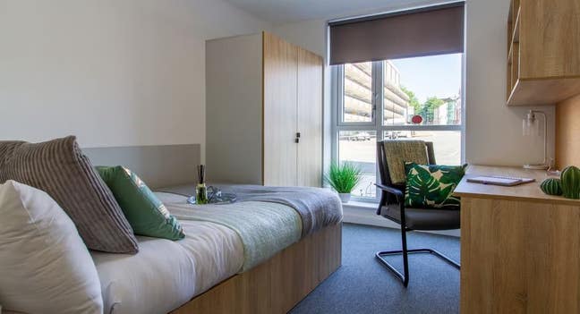 Tenancy Takeover – Student Ensuite Room, The Croft Main Photo