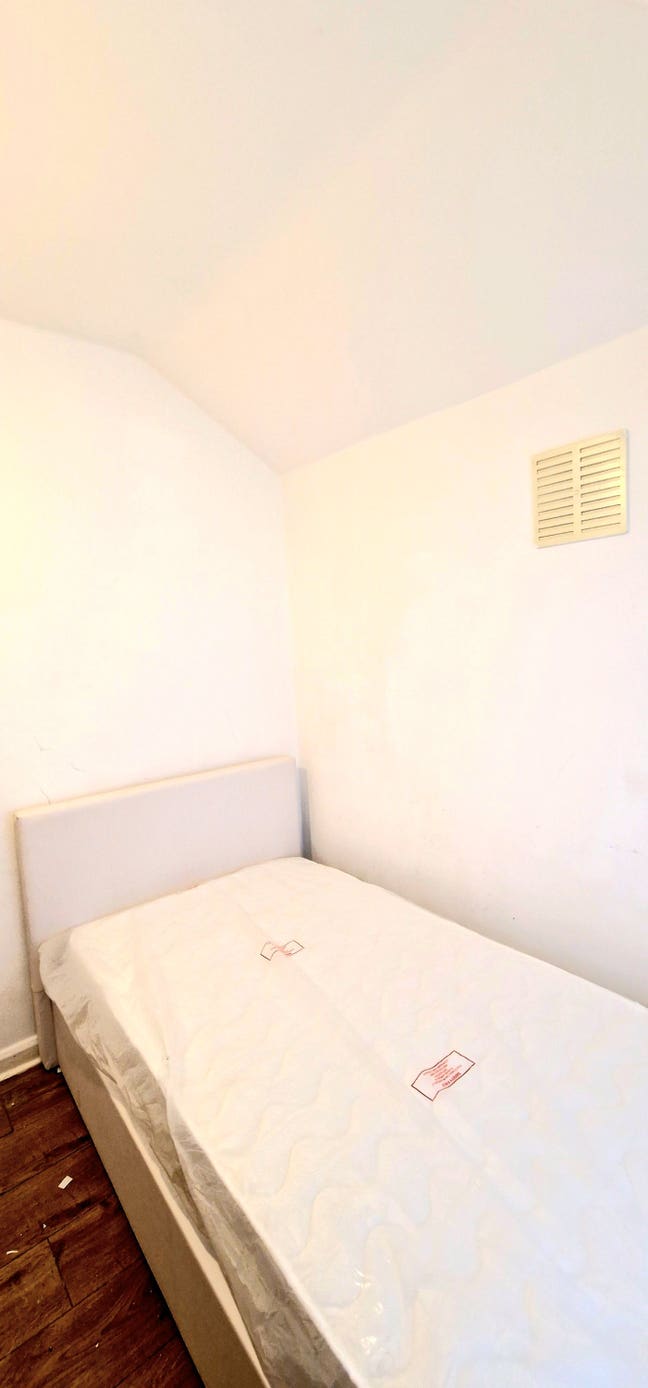 1 bedroom  Main Photo