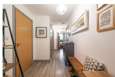 Double Rooms Available in a Modern Shared Apartmen Main Photo