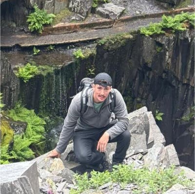 23 year old Male seeks a single or double room Main Photo