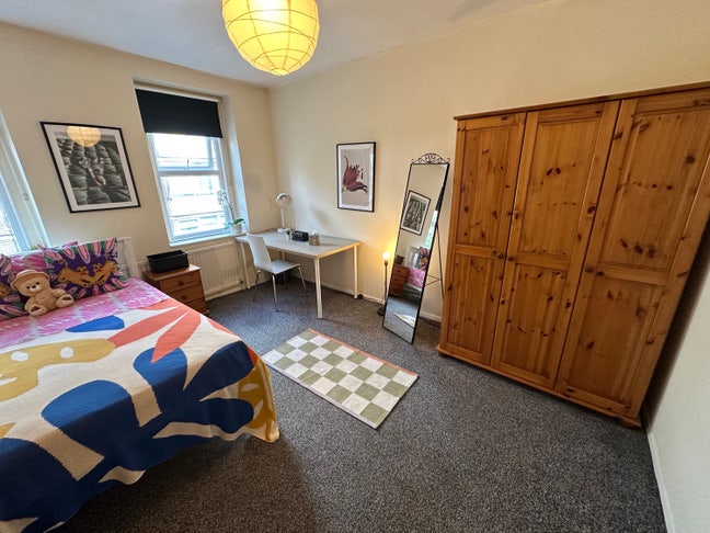 Move in TODAY-2 bedrooms-Holborn-Short/Long Stay Main Photo
