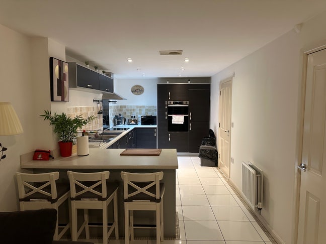 High Spec Four Bedroom Whole House to Rent Main Photo