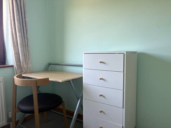 Single room in Caversham Main Photo
