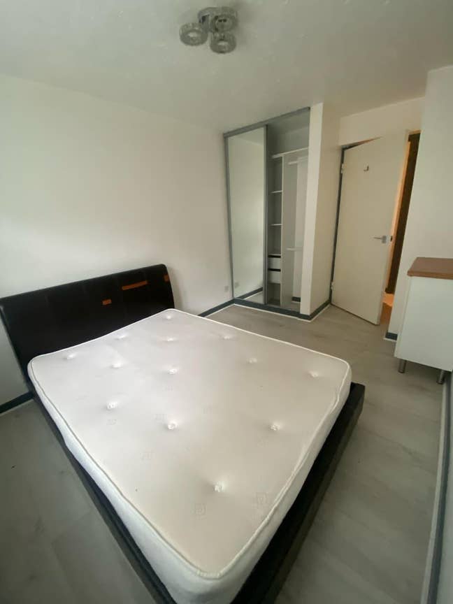 Double room- Immediate move-in  Main Photo