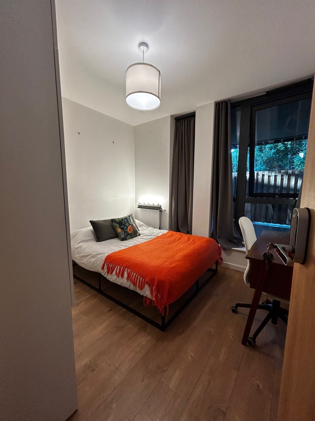 Double Room-5min from station-Available Aug-Dec 26 Main Photo