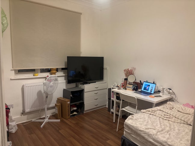 Cozy Rooms Near Gunnersbury Park Main Photo