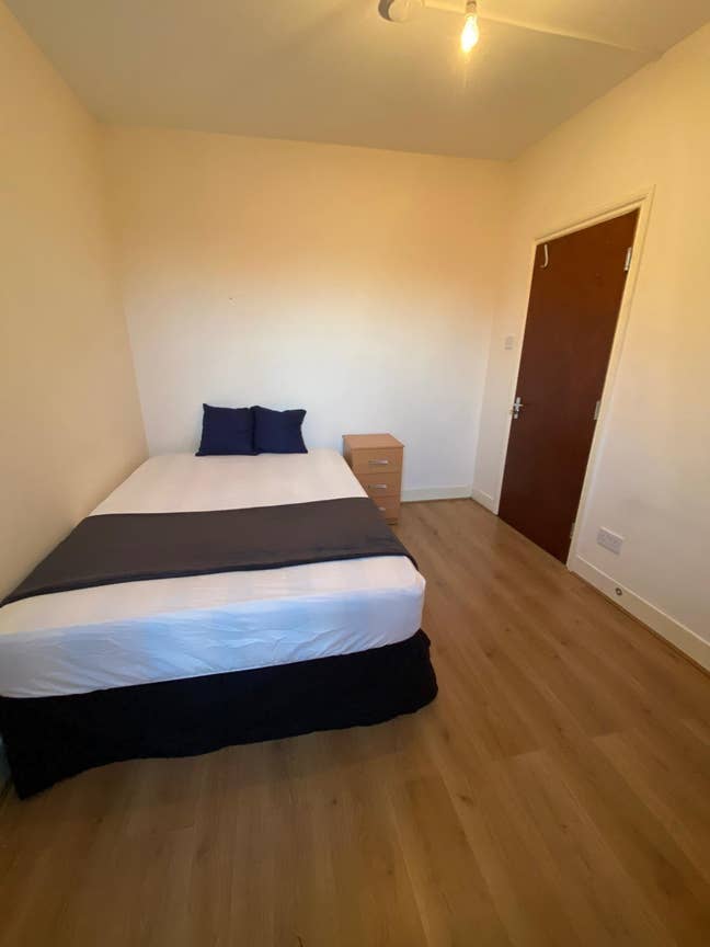 ✨🛏️ Double for Single Use to Let in - Dollis Hill Main Photo