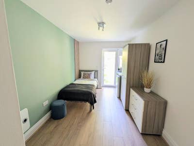 Studio Style Rooms, Benefits Accepted Main Photo