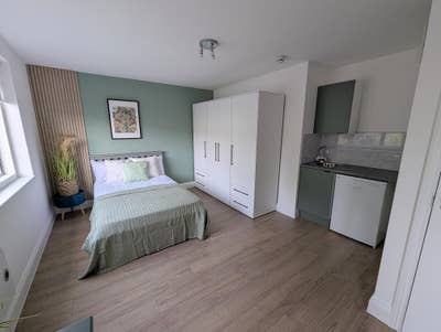 Newly Renowated En-suites With Kitchenette Main Photo