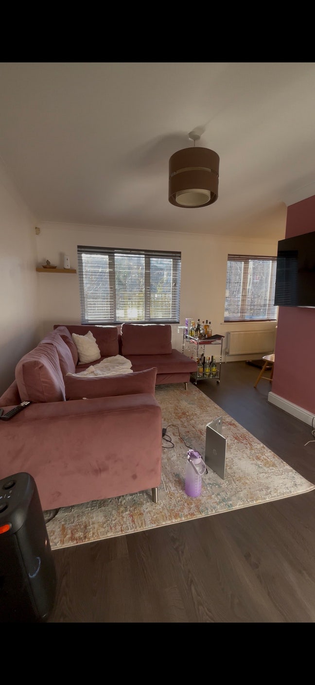 Furnished ground floor flat with en-suite bedroom  Main Photo