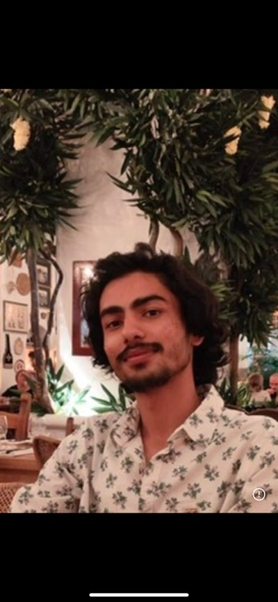 Professional Male seeks a single or double room Main Photo