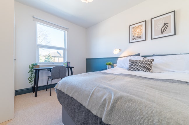 💥​STUNNING Ensuite 🧡​Are you Clean & Tidy?🫶​💫​ Main Photo