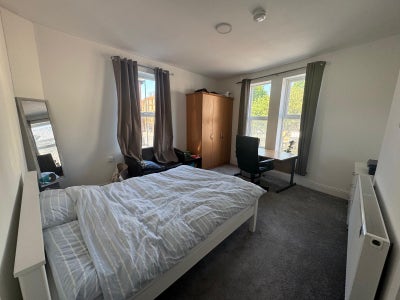 Double-Bed Room House in Nottingham With Kitchen Main Photo