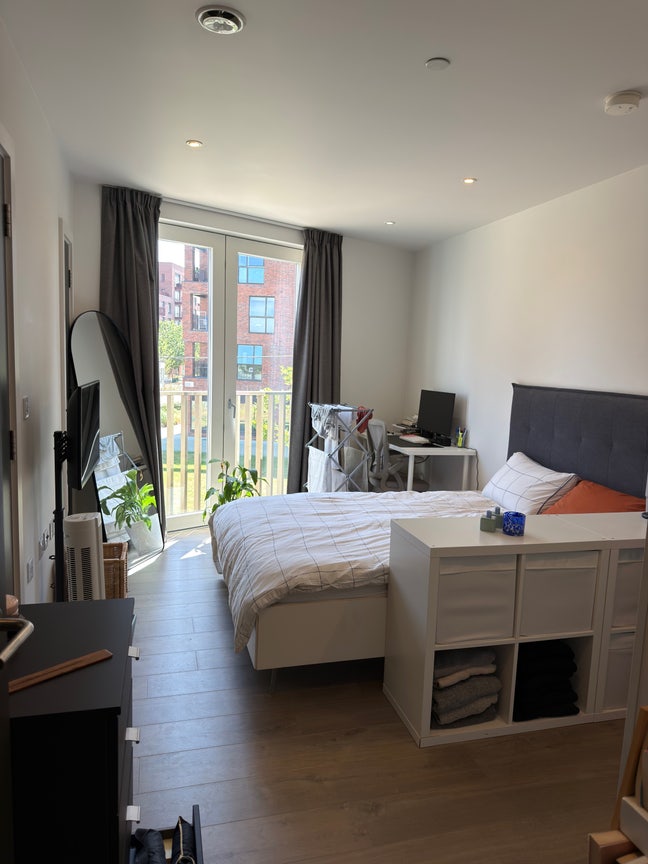Large double ensuite room in Hackney Wick Main Photo