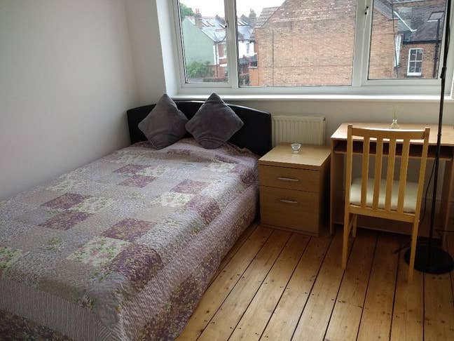 Amazing Room in Wimbledon  Main Photo