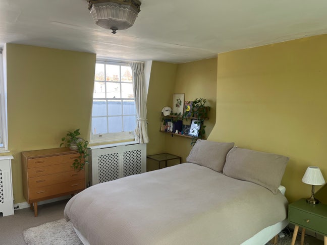 Double Room (with en-suite) in Angel Main Photo