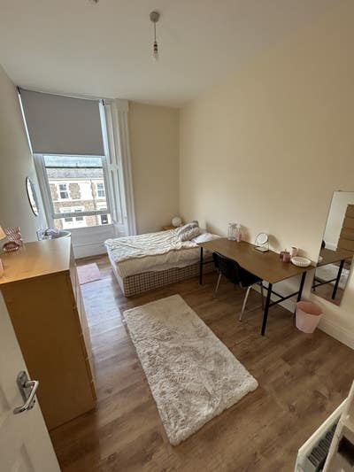 Room to rent in Sandyford near Jesmond metro! Main Photo