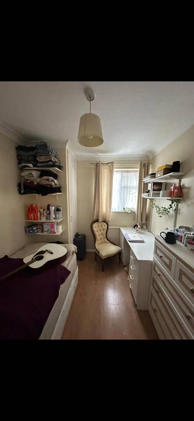 Fully Furnished Single Room - Females Only - &pound;285p Main Photo