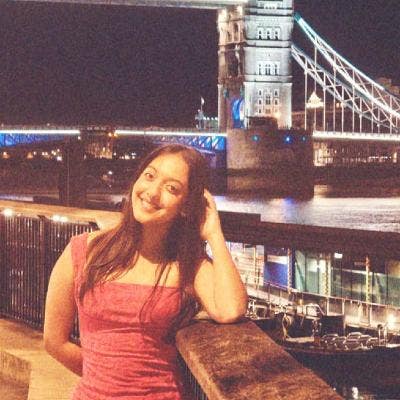 Professional Female seeks a single or double room Main Photo