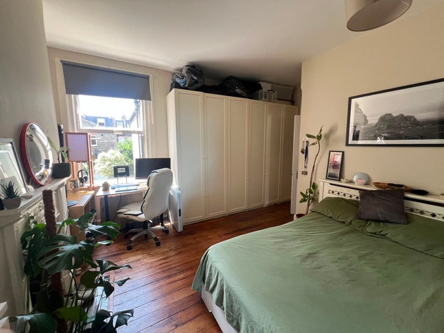 Spacious Balham room available  Main Photo