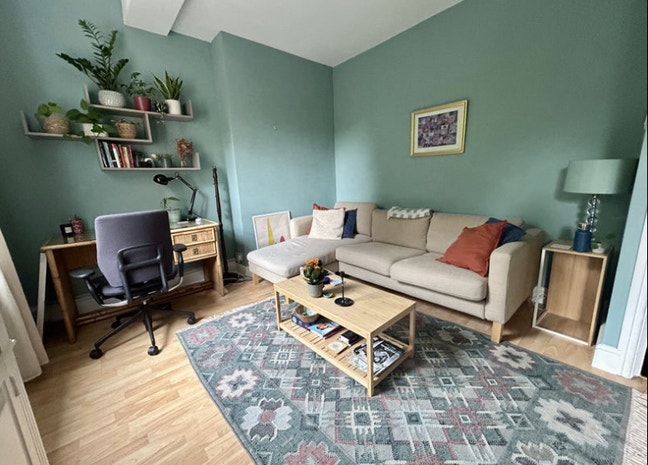 Urgent Flatmate Wanted starting on the Aug 22nd Main Photo