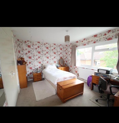 CR7 + Double Room + Bills Included Main Photo