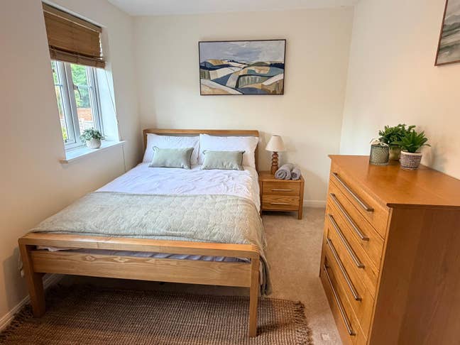 Double Bedroom near RD&E and DCC Main Photo
