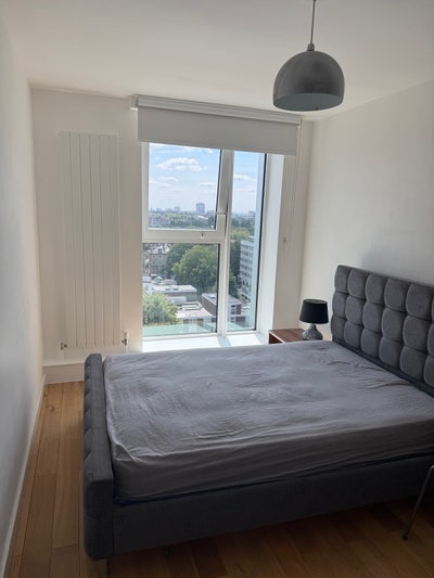 Swiss Cottage Double Room with Stunning City Views Main Photo
