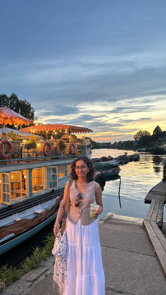Hi! I'm Gargi!  I'm 21 and I am looking for... Main Photo