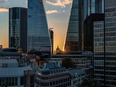 ⚡City Life in E1! Walk to Liverpool St!⚡ Main Photo