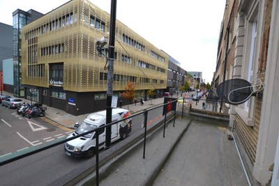 1 Bed First Floor Flat in Whitechapel Main Photo