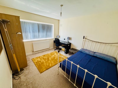 Large Double Room Furnished shared flat  Main Photo