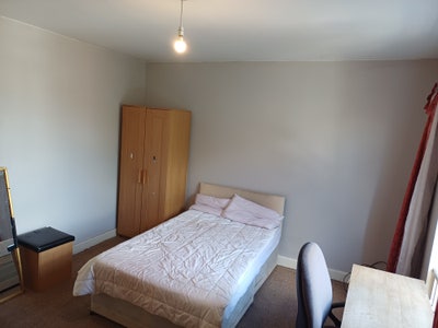 5 Bedroom Student House Near Bolton Un Main Photo