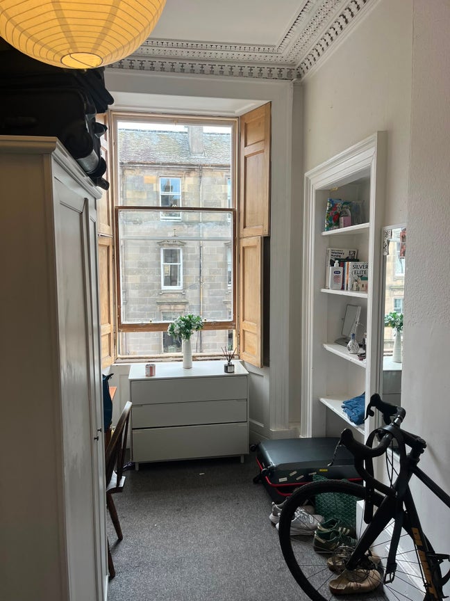 Bright double room in Newington flat Main Photo