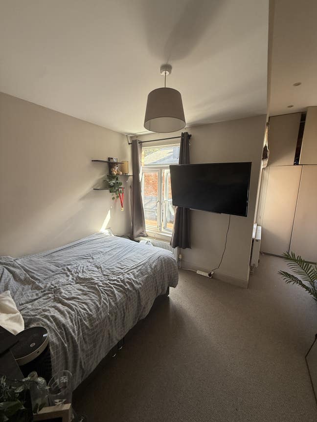 1 Double Bedroom, Beautiful House | Short Let Main Photo