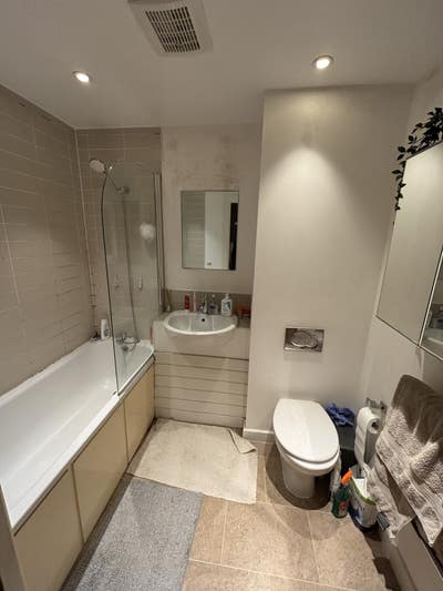 Double room available in Leyton  Main Photo
