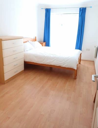 2 Double Rooms | 2 Baths | Lounge & Garden  Main Photo