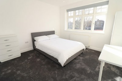 ✨ 3 Fully Furnished Rooms - House with Garden ✨ Main Photo