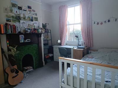 Lovely Double Room off Cowley Road Main Photo