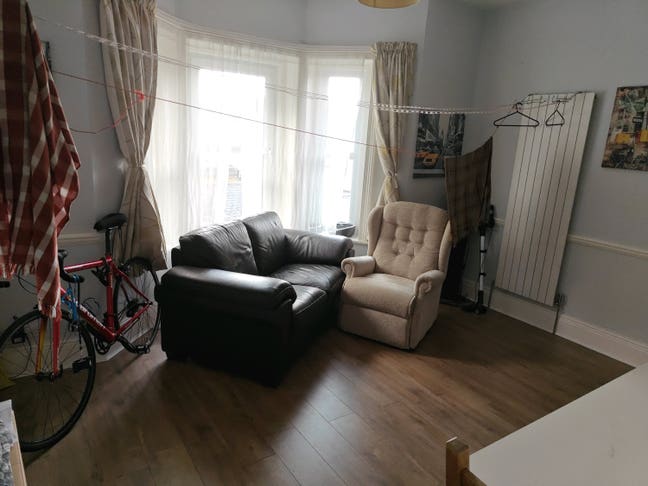 1 room Available in city center bh1 Main Photo