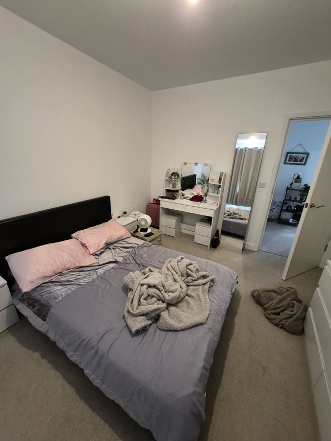 Double room to rent Main Photo