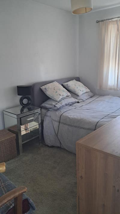 Single room in bar hill for professional, mon- fri Main Photo