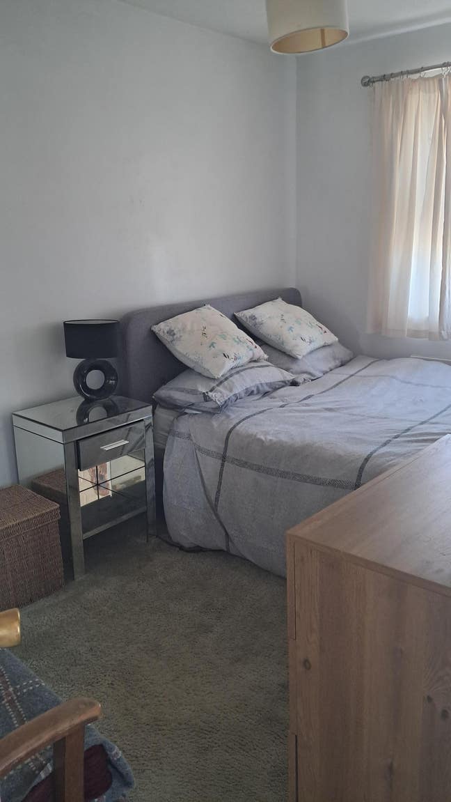 Single room in bar hill for professional, mon- fri Main Photo